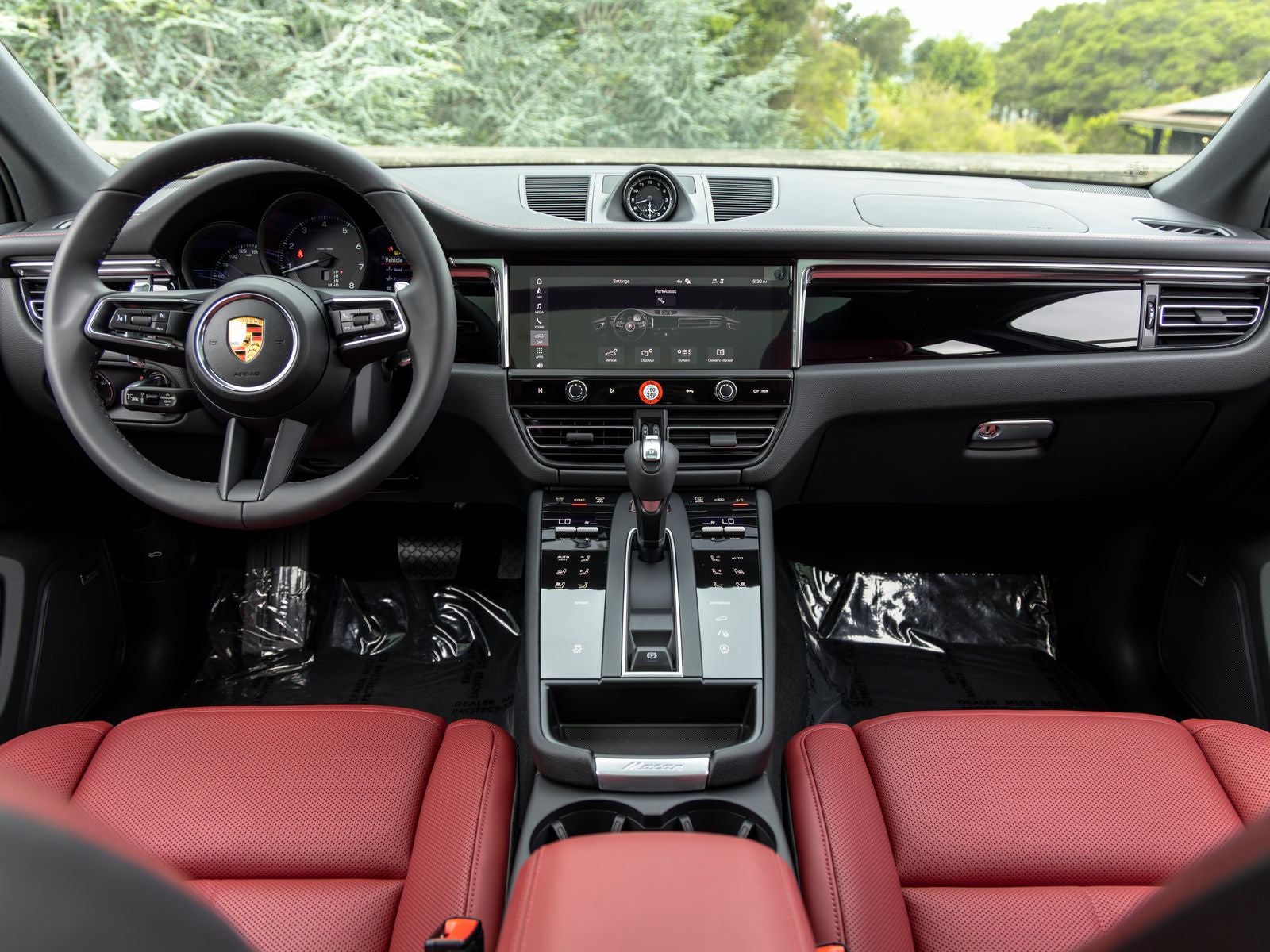 2026 Porsche Macan Base