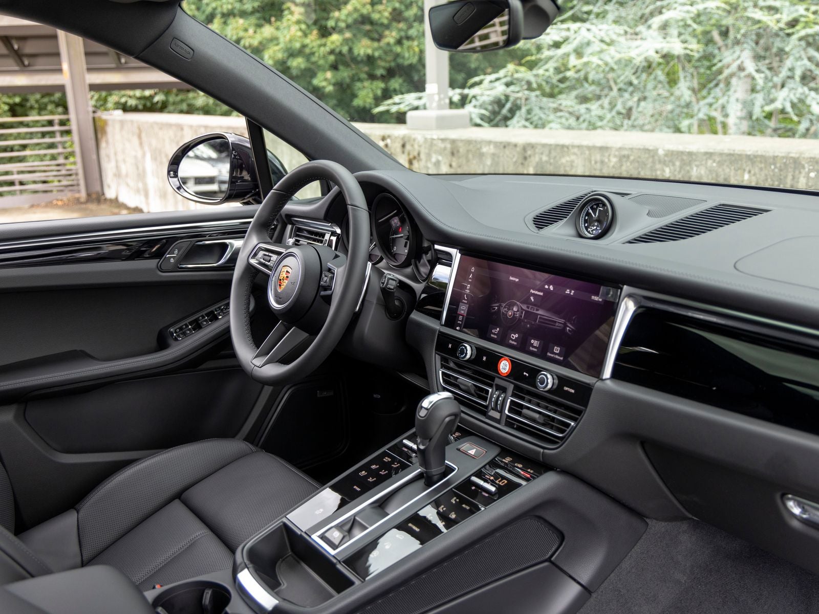 2026 Porsche Macan Base