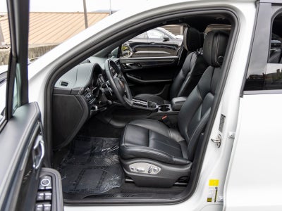 2023 Porsche Macan Macan T (MY23)