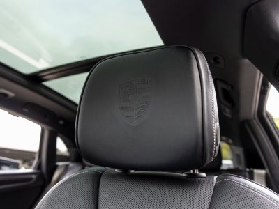 2023 Porsche Macan Macan T (MY23)