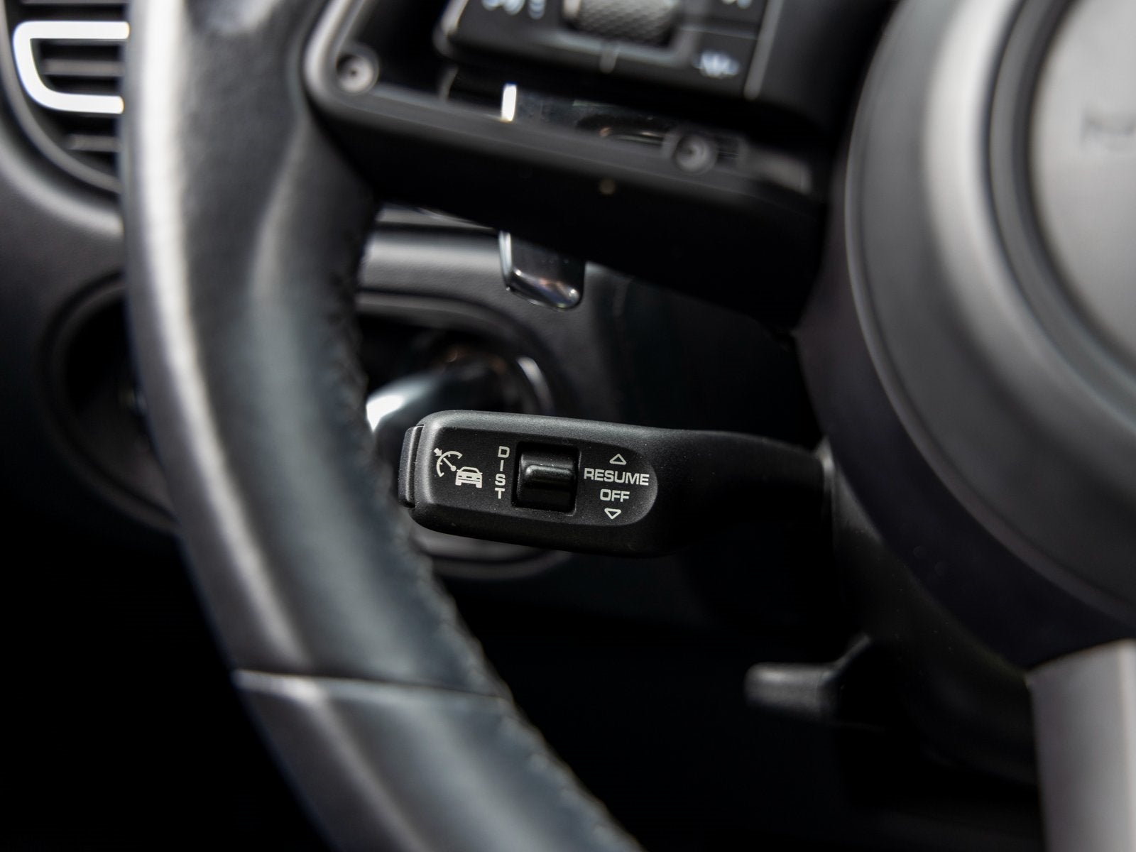 2023 Porsche Macan Macan T (MY23)