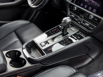 2023 Porsche Macan Macan T (MY23)