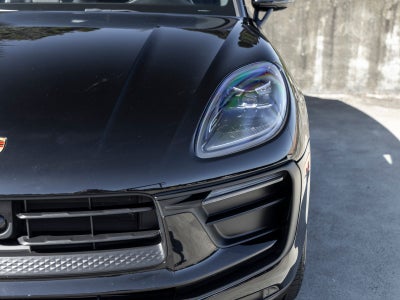 2023 Porsche Macan Macan (MY23)