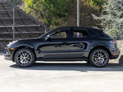 2023 Porsche Macan Macan (MY23)