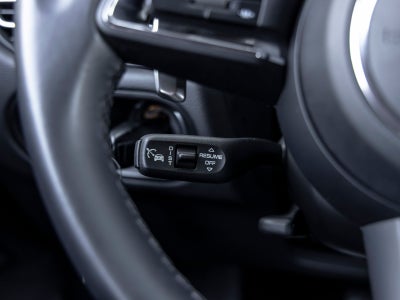 2023 Porsche Macan Macan (MY23)