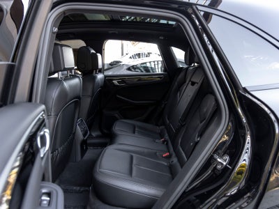 2023 Porsche Macan Macan (MY23)