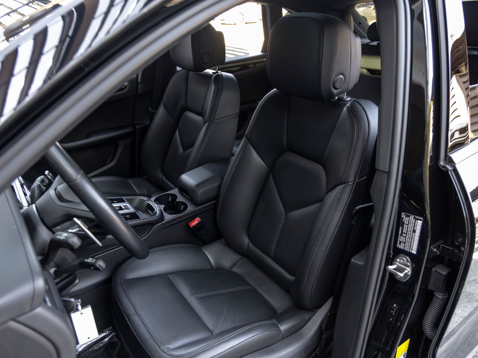 2023 Porsche Macan Macan (MY23)