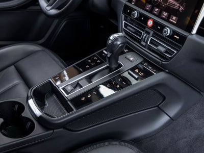 2023 Porsche Macan Macan (MY23)