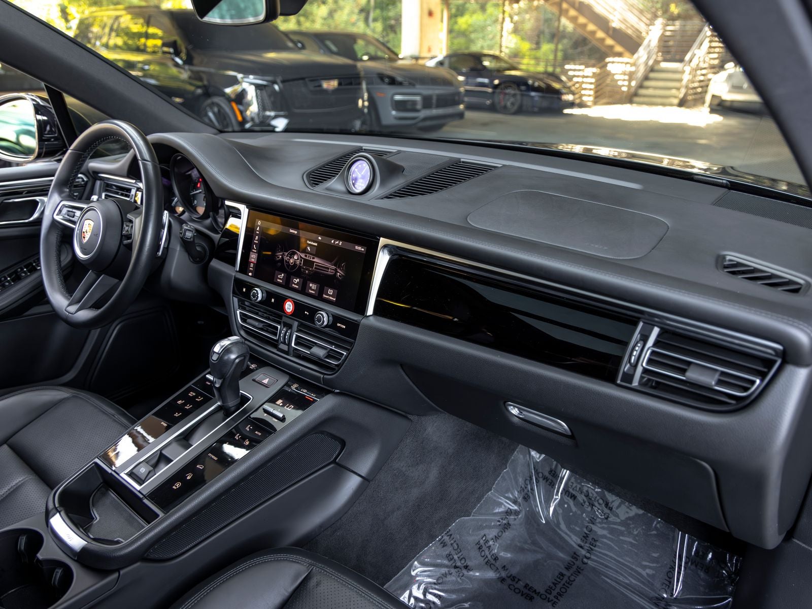 2023 Porsche Macan Macan (MY23)