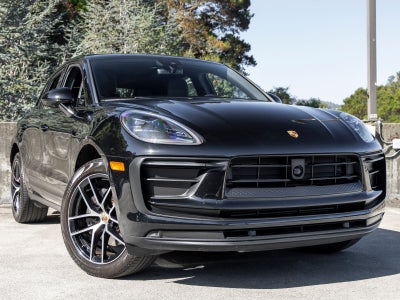 2023 Porsche Macan Macan (MY23)