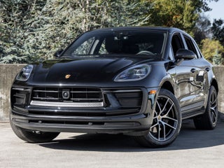 2023 Porsche Macan Macan (MY23)