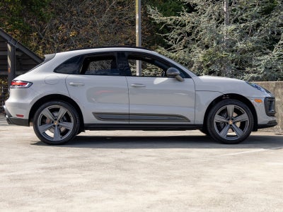 2024 Porsche Macan Macan T