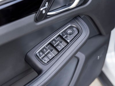 2024 Porsche Macan Macan T