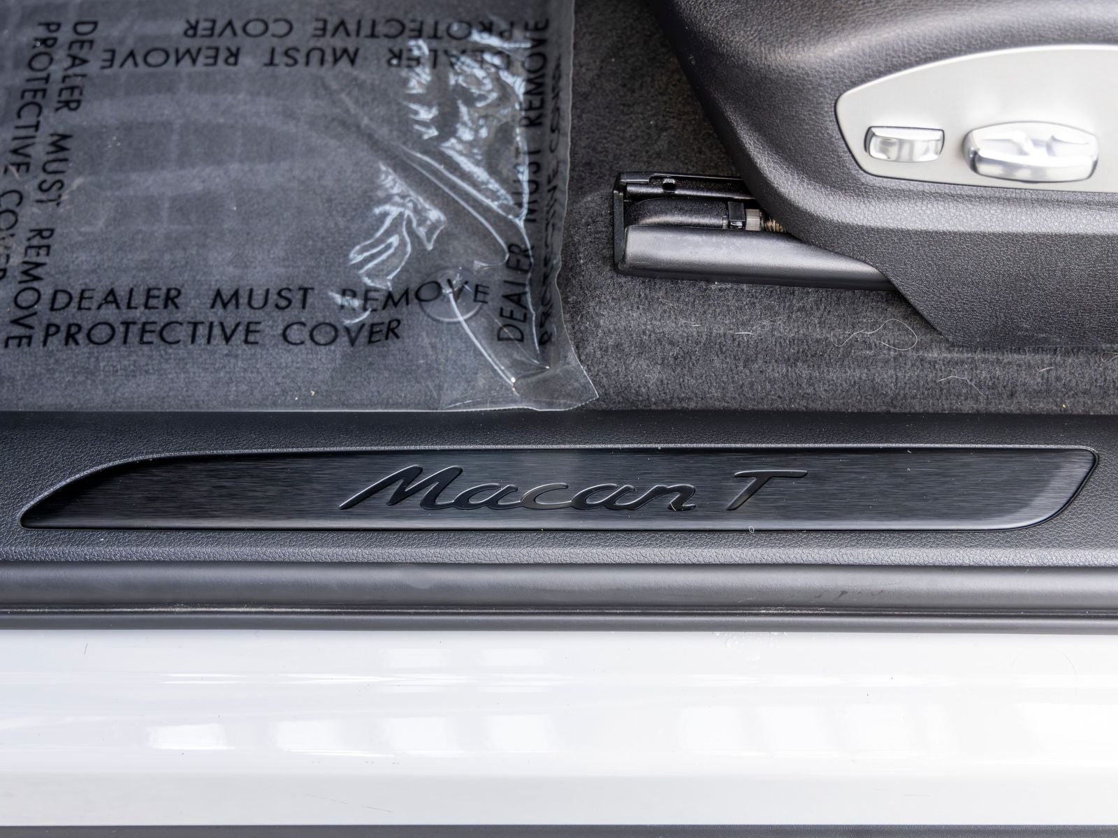2024 Porsche Macan Macan T