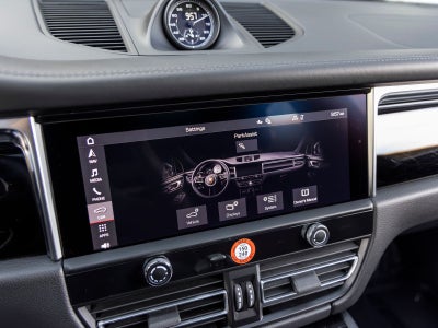 2024 Porsche Macan Macan T
