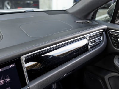 2024 Porsche Macan Macan T