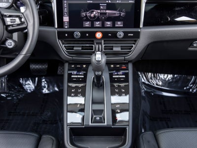2024 Porsche Macan Macan T