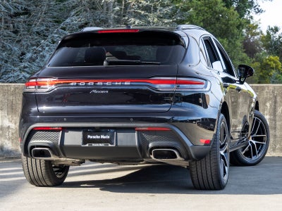 2025 Porsche Macan Base
