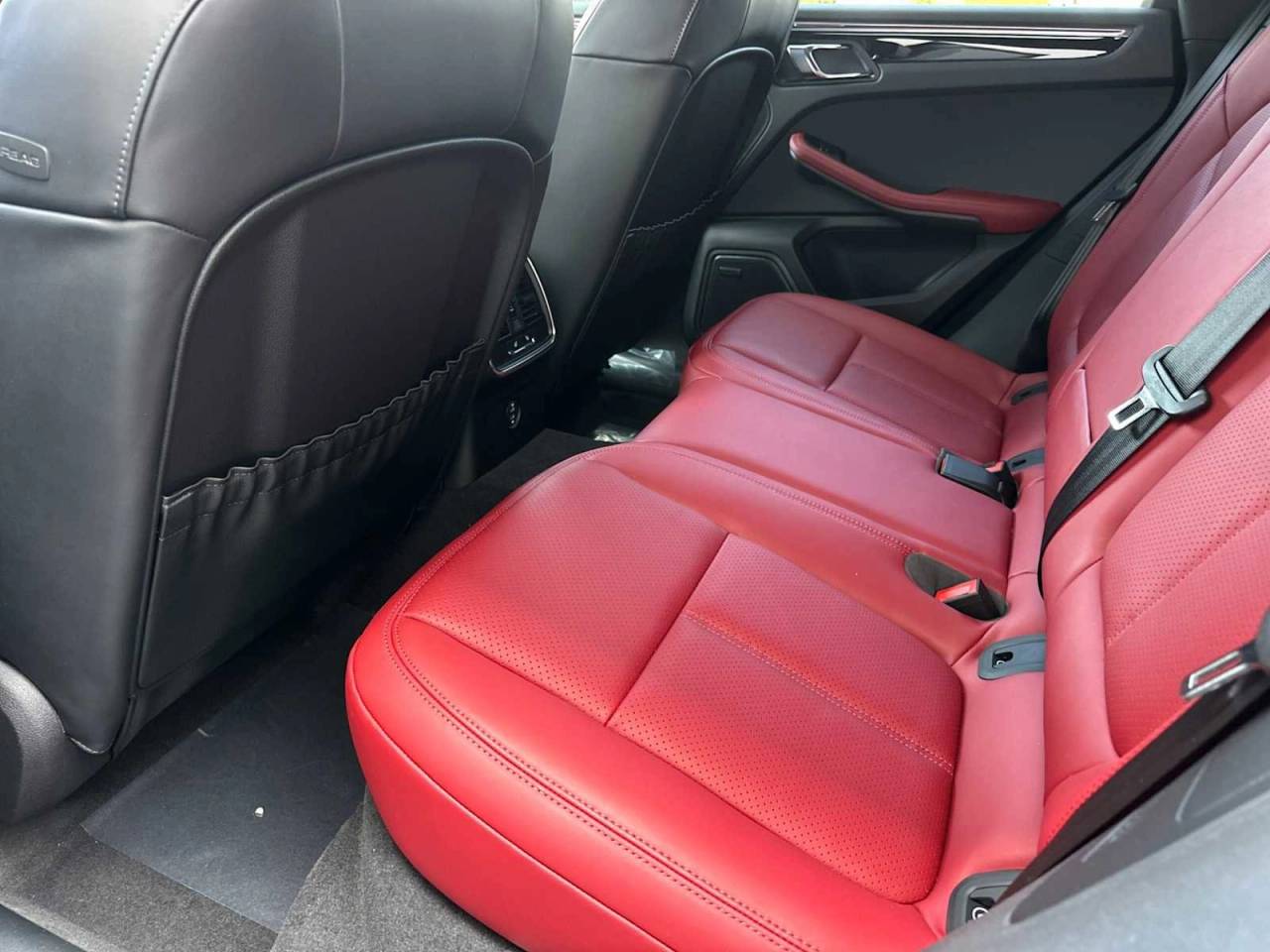 2025 Porsche Macan Macan