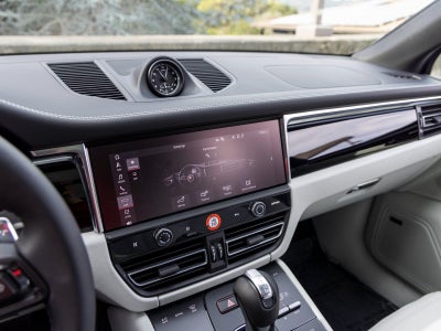 2025 Porsche Macan Macan