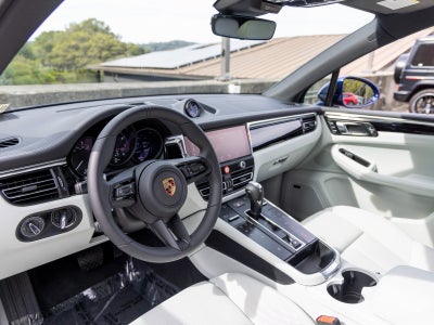 2025 Porsche Macan Macan