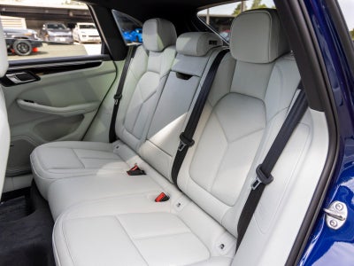 2025 Porsche Macan Macan