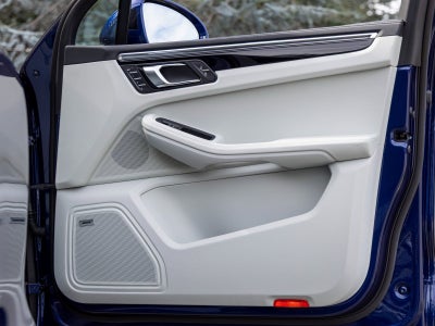 2025 Porsche Macan Macan