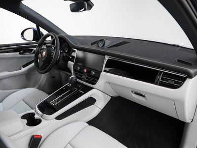 2025 Porsche Macan Macan