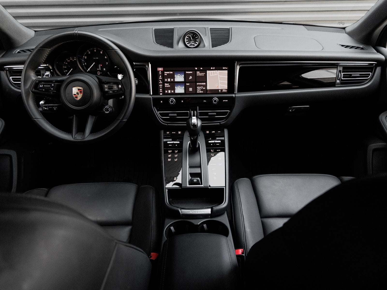 2026 Porsche Macan Base