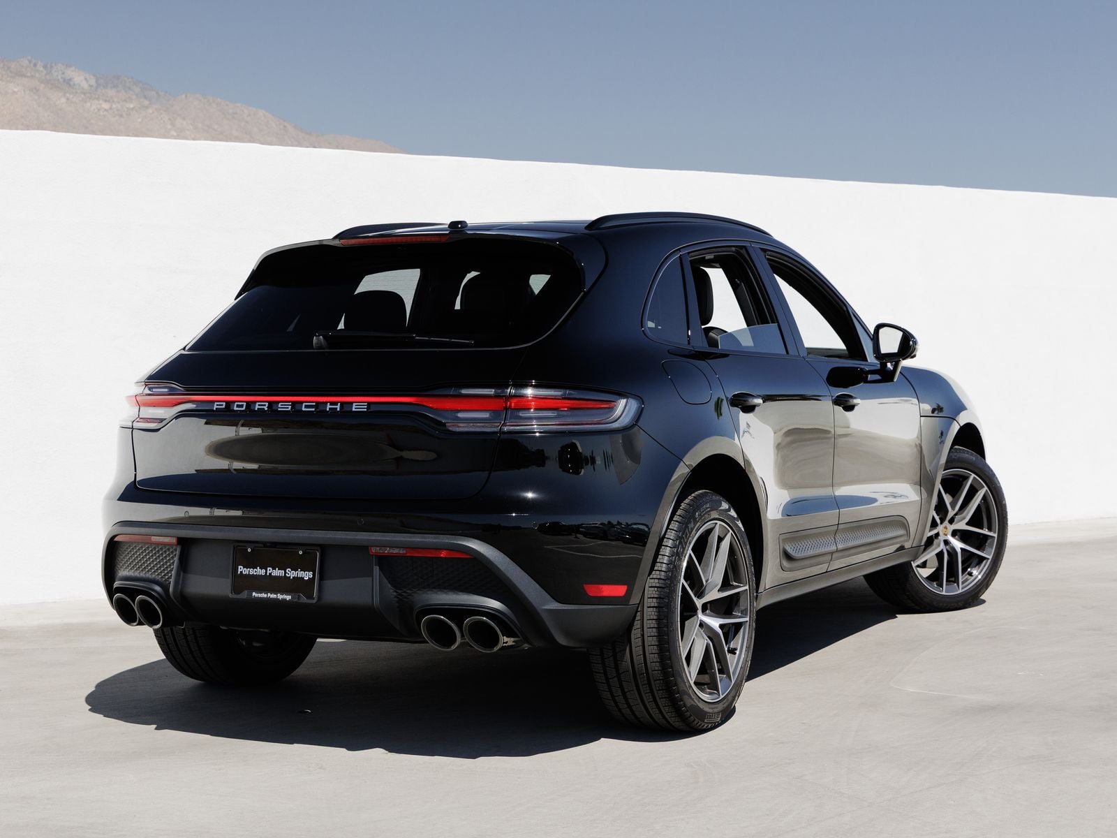 2026 Porsche Macan Base