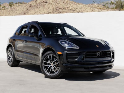 2026 Porsche Macan Base