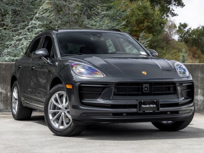 2026 Porsche Macan Macan