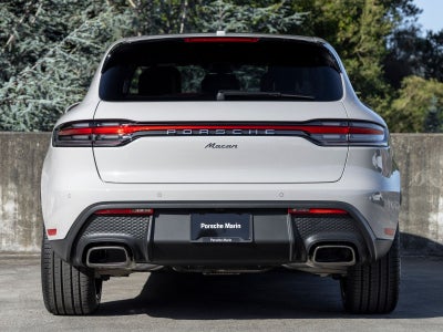 2026 Porsche Macan Base