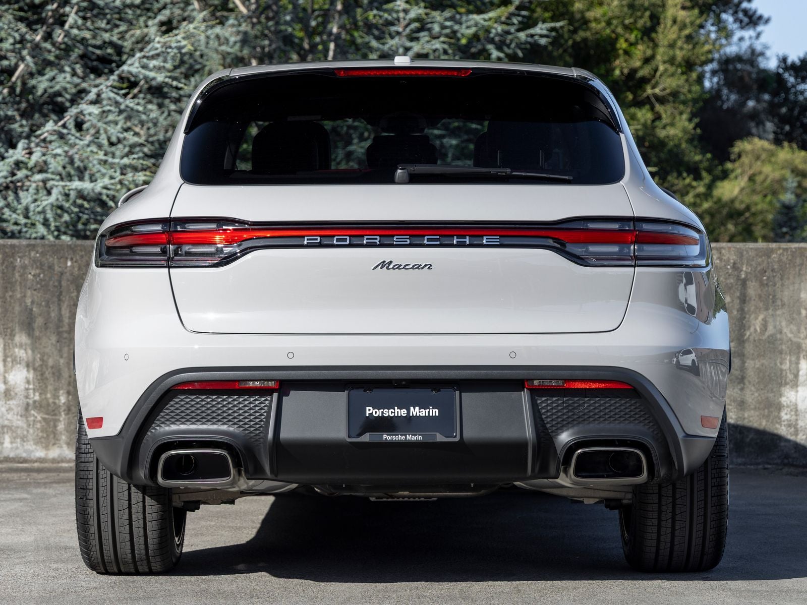 2026 Porsche Macan Base