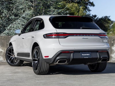 2026 Porsche Macan Base