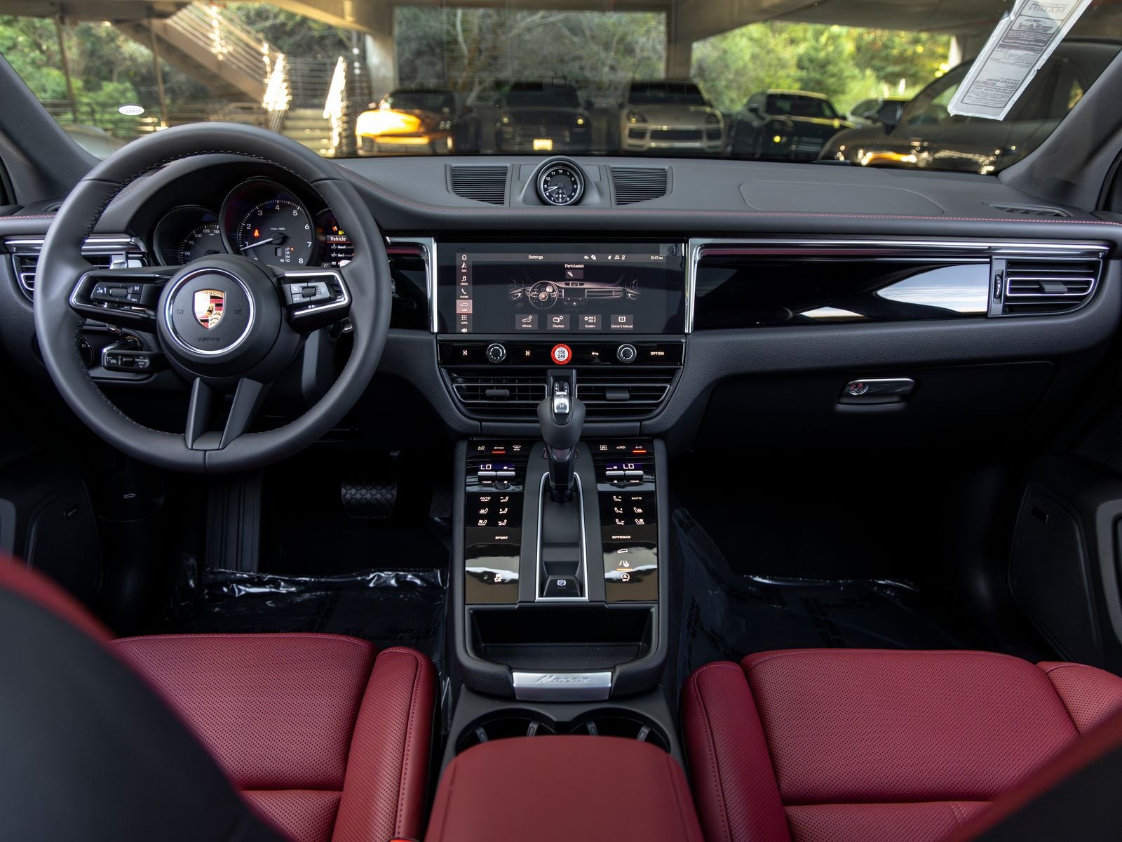 2026 Porsche Macan Base