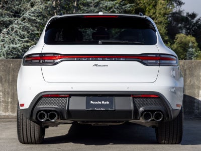 2026 Porsche Macan Base