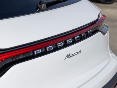 2026 Porsche Macan Base