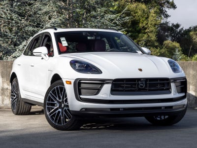 2026 Porsche Macan Base