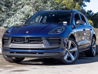 2023 Porsche Macan T