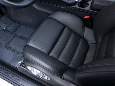 2025 Porsche Macan Base