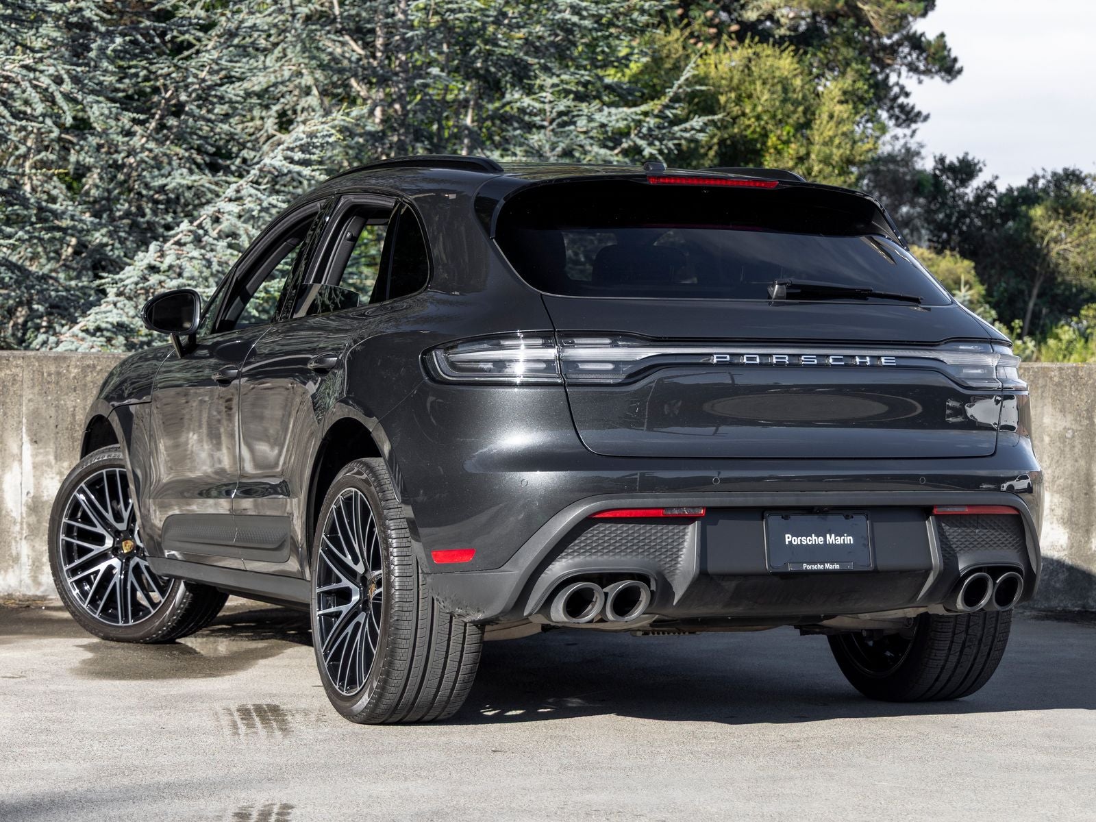 2026 Porsche Macan Base