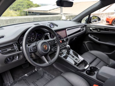 2026 Porsche Macan Macan