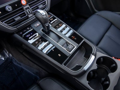 2026 Porsche Macan Macan T