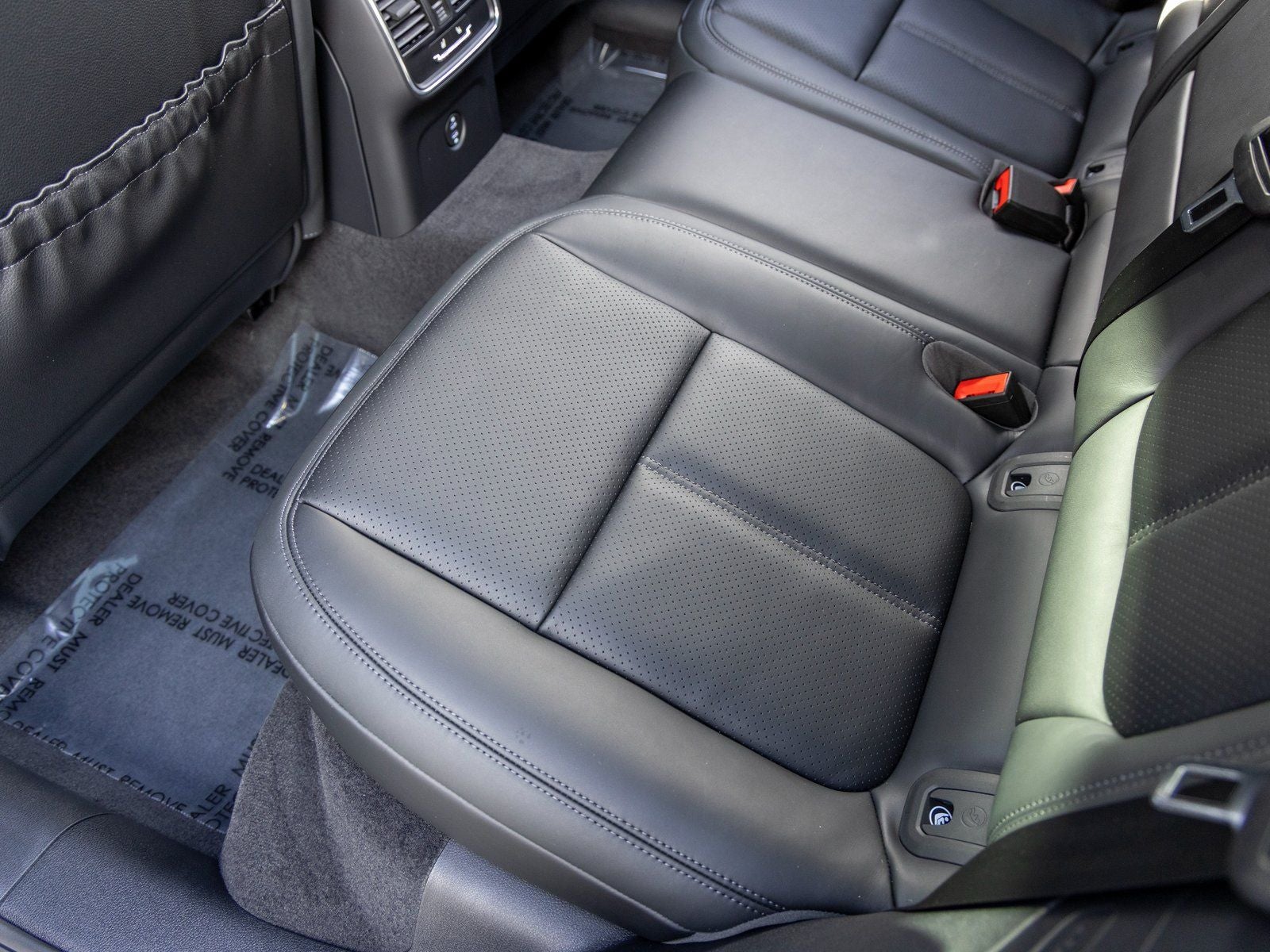 2026 Porsche Macan Macan T