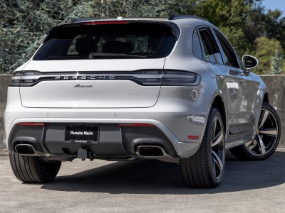 2026 Porsche Macan Base