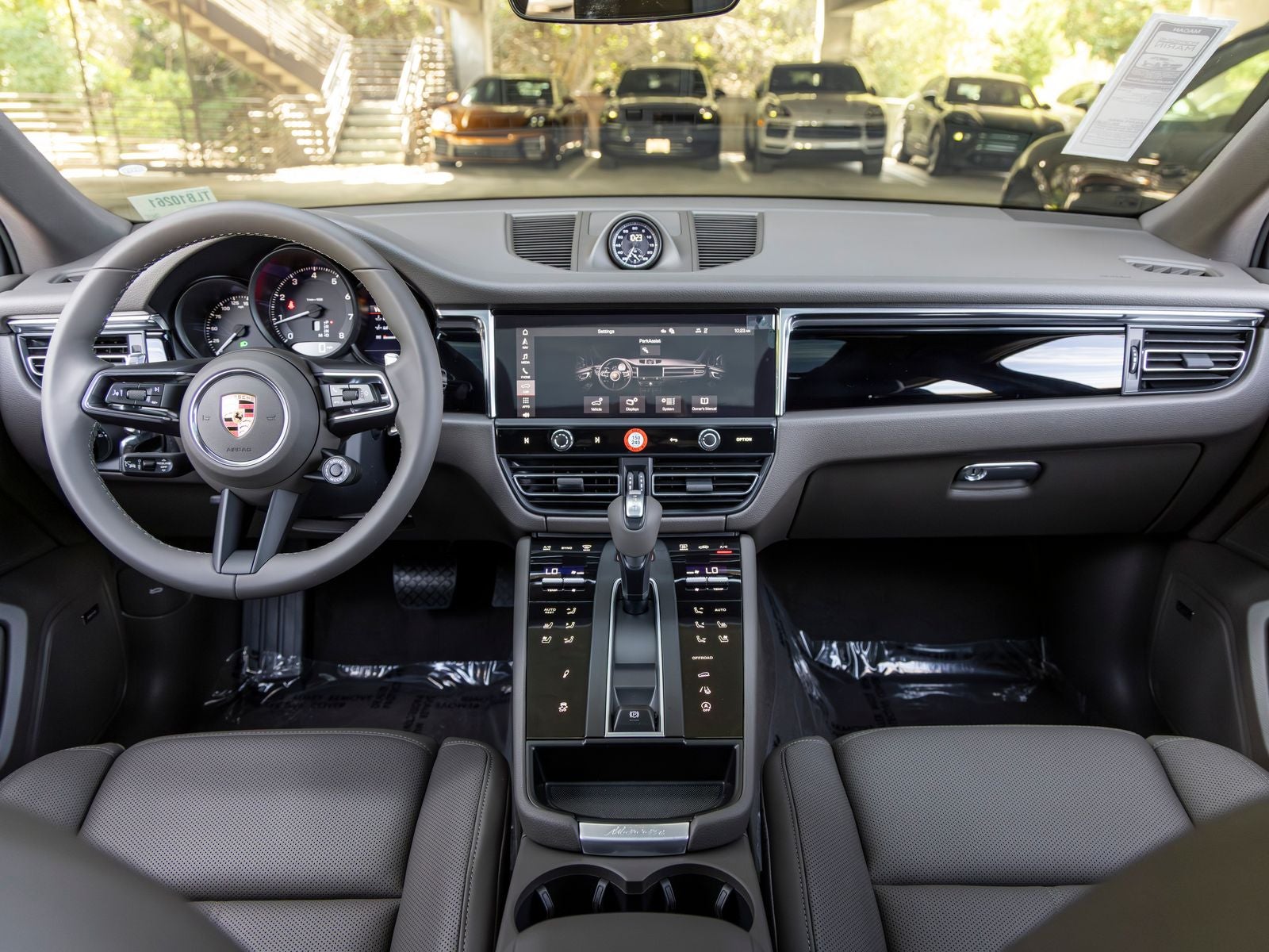 2026 Porsche Macan Base