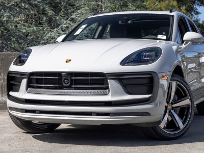 2026 Porsche Macan Base