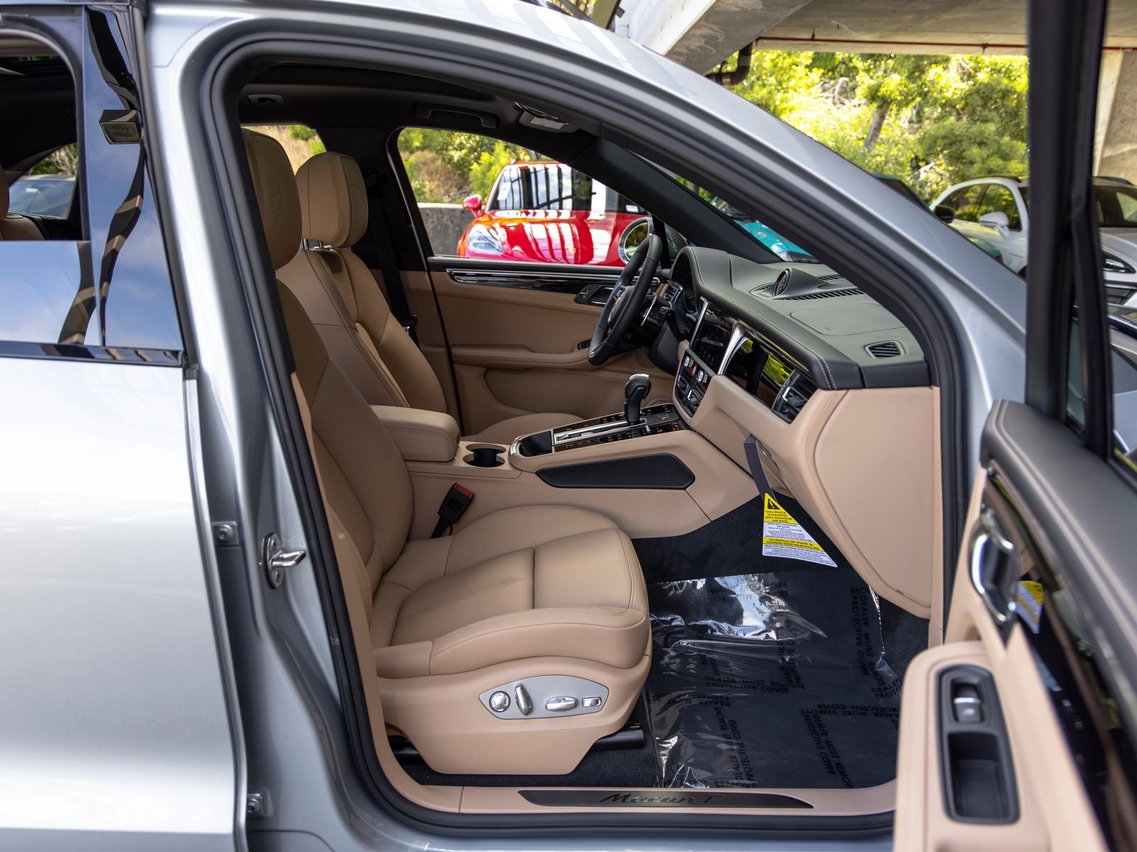 2026 Porsche Macan Macan T