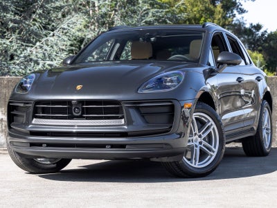 2026 Porsche Macan Base